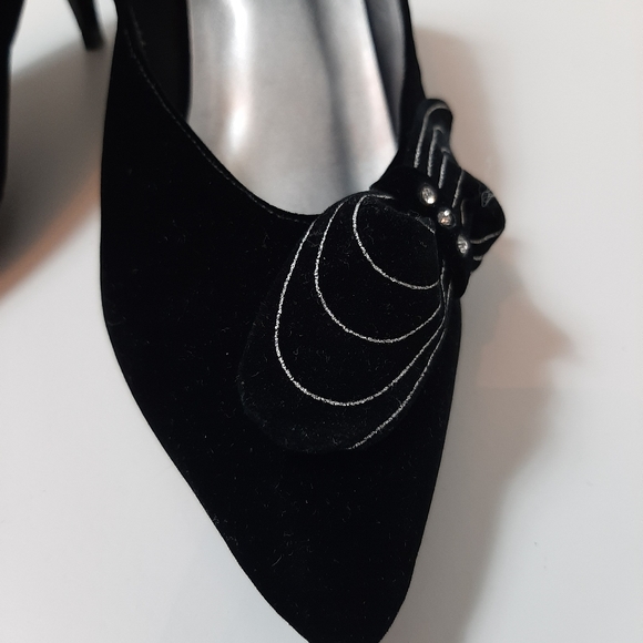 Lady k black velvet heels - Picture 7 of 8